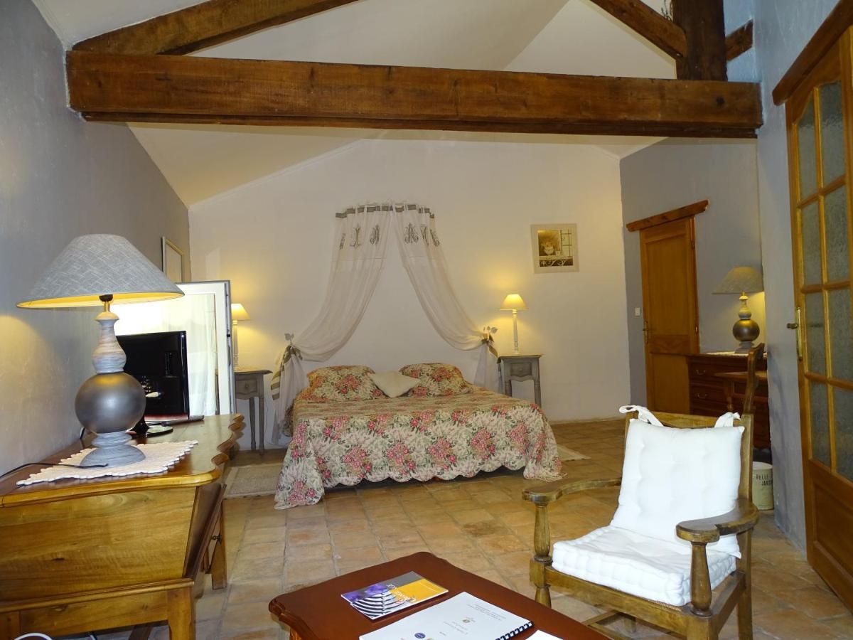 Bastide Des Princes B&B Caderousse Exterior foto